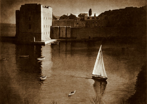 Old photograph of the Dubrovnik port from 1949